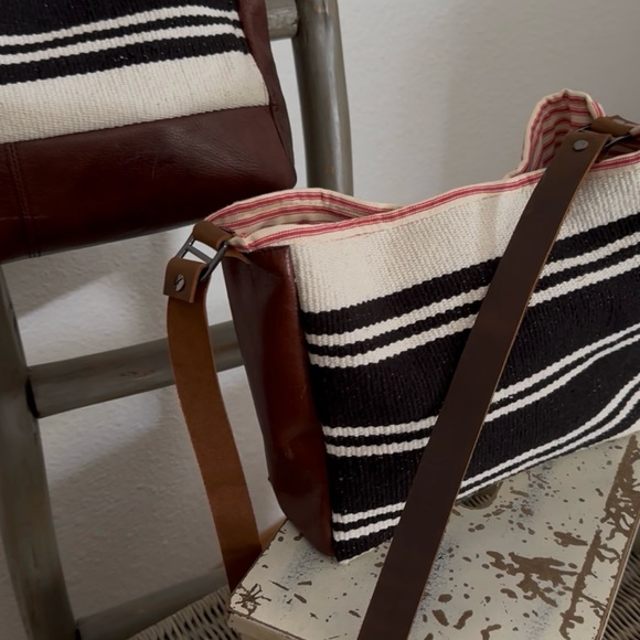 Striped Black and White Shoulder Bag - Picture 2 of 4